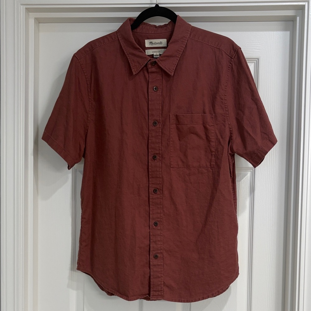 Madewell Men's Brick Red Casual Button Down Shirt